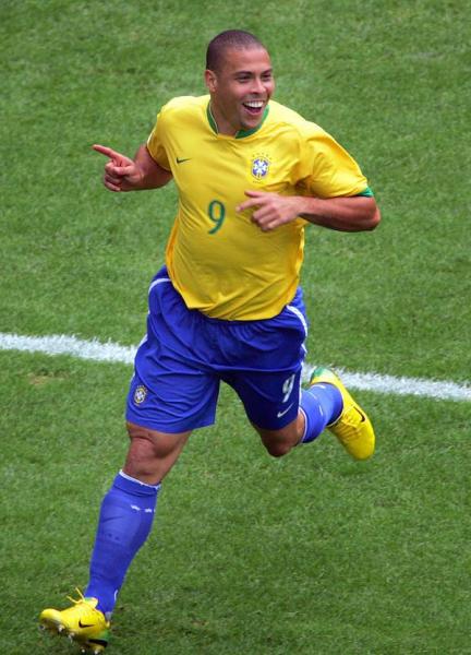 Ridinho vs Ronaldo